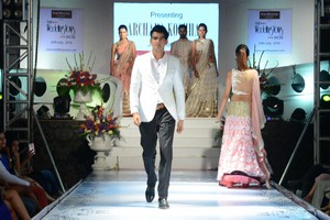 Celebs Ramp Walk at Wedding Wows Fashion Show
